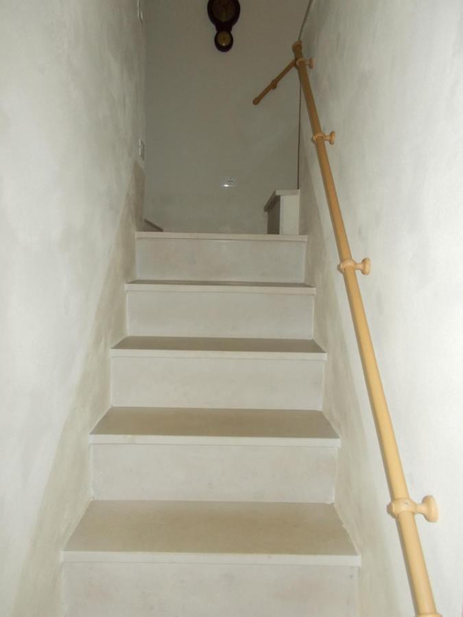 Guest House Le Arti Minori เซอราวาเลพิสโตเยเซ ภายนอก รูปภาพ