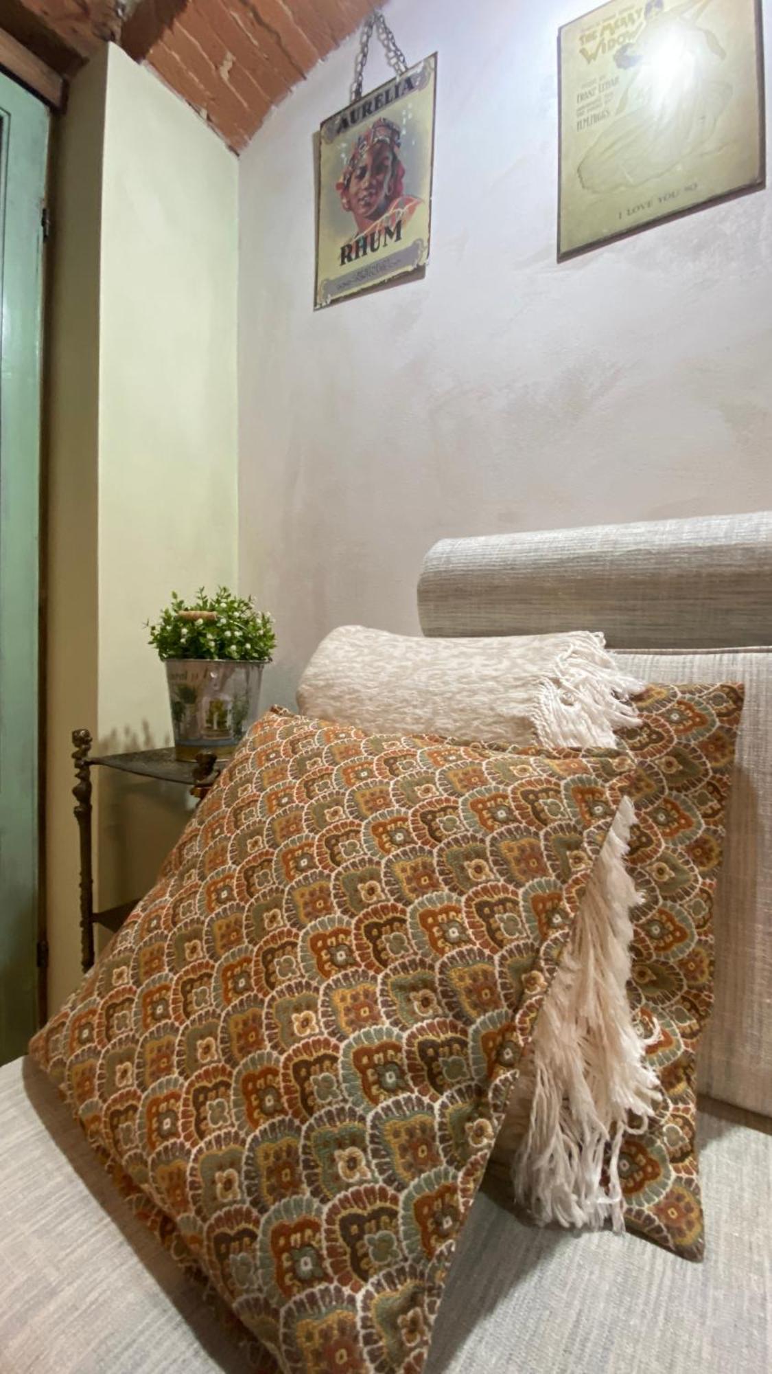 Guest House Le Arti Minori เซอราวาเลพิสโตเยเซ ภายนอก รูปภาพ