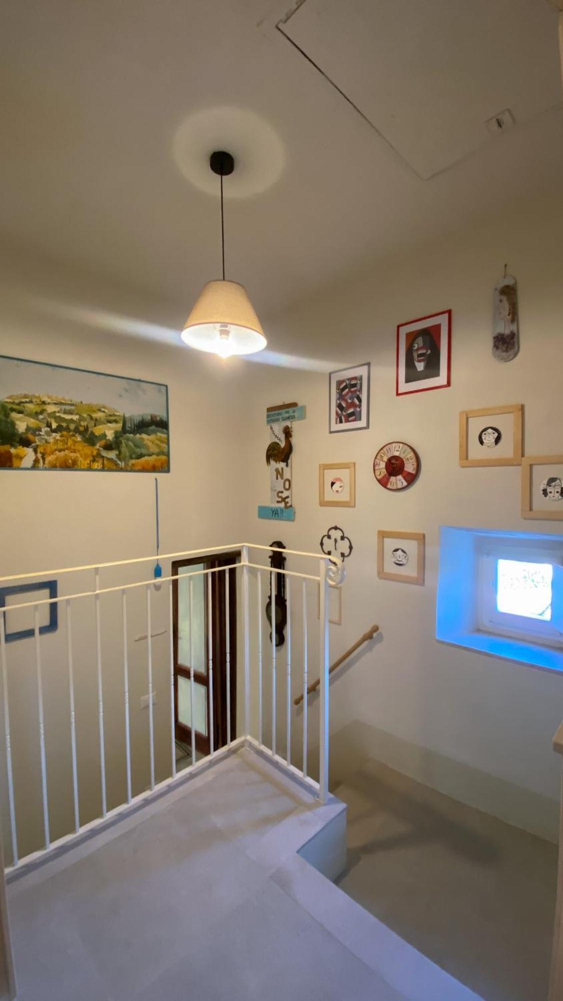 Guest House Le Arti Minori เซอราวาเลพิสโตเยเซ ภายนอก รูปภาพ