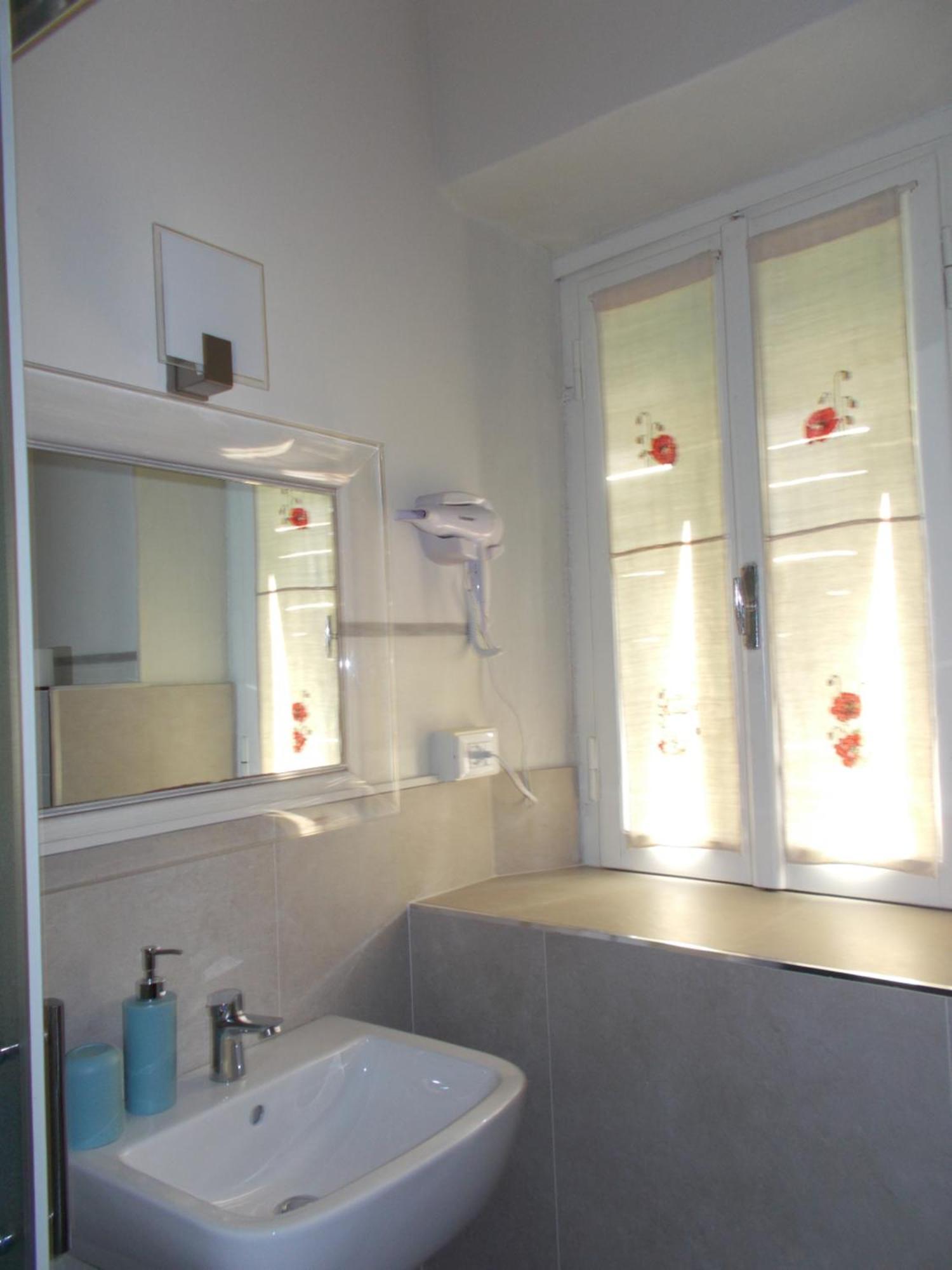Guest House Le Arti Minori เซอราวาเลพิสโตเยเซ ภายนอก รูปภาพ